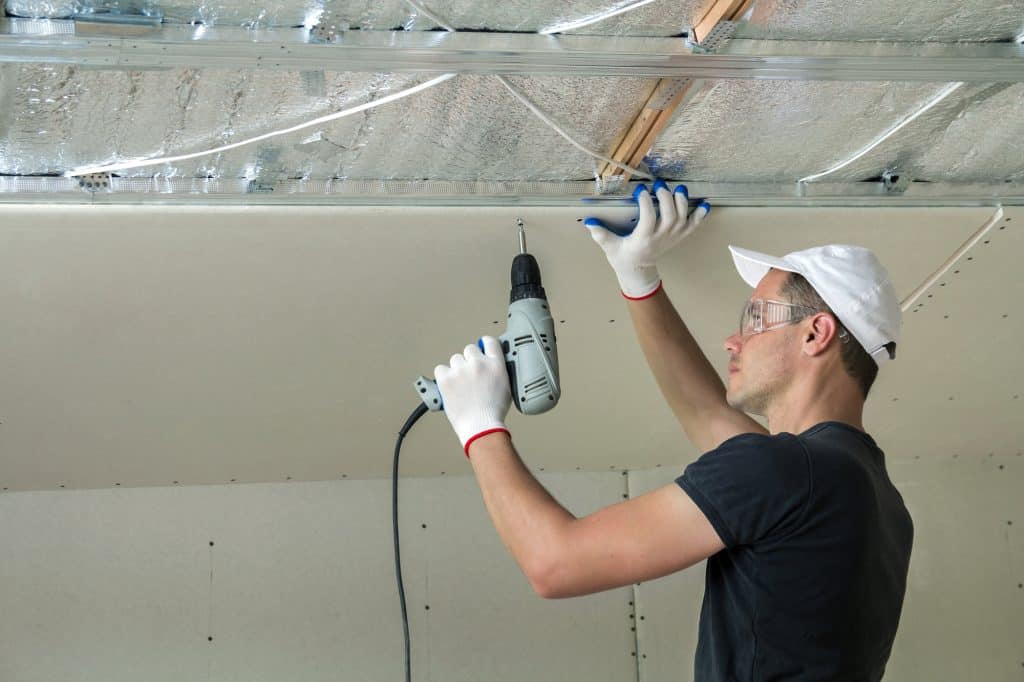 installing drywall on ceiling