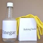 vinegar and baking soda for cleaning